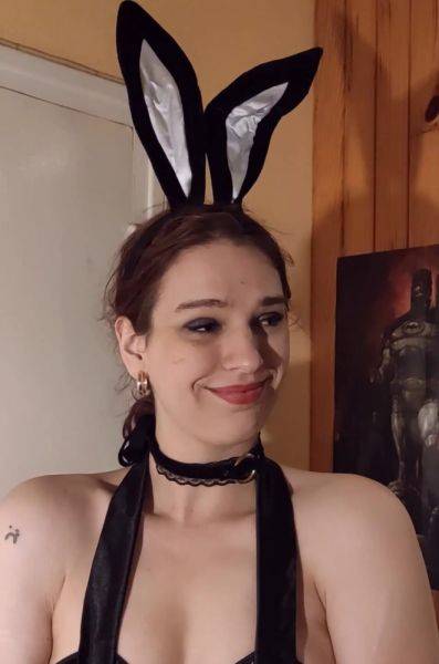Been bouncing so much I thought it only right to get myself a sexy bunny outfit, what do you think - Melody Fluffington - 365vids.one-trannyfans.net on ashemalesex.com